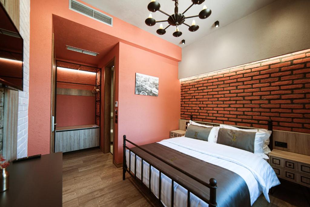 Albania Hotel | Hotel Taverna Devolli