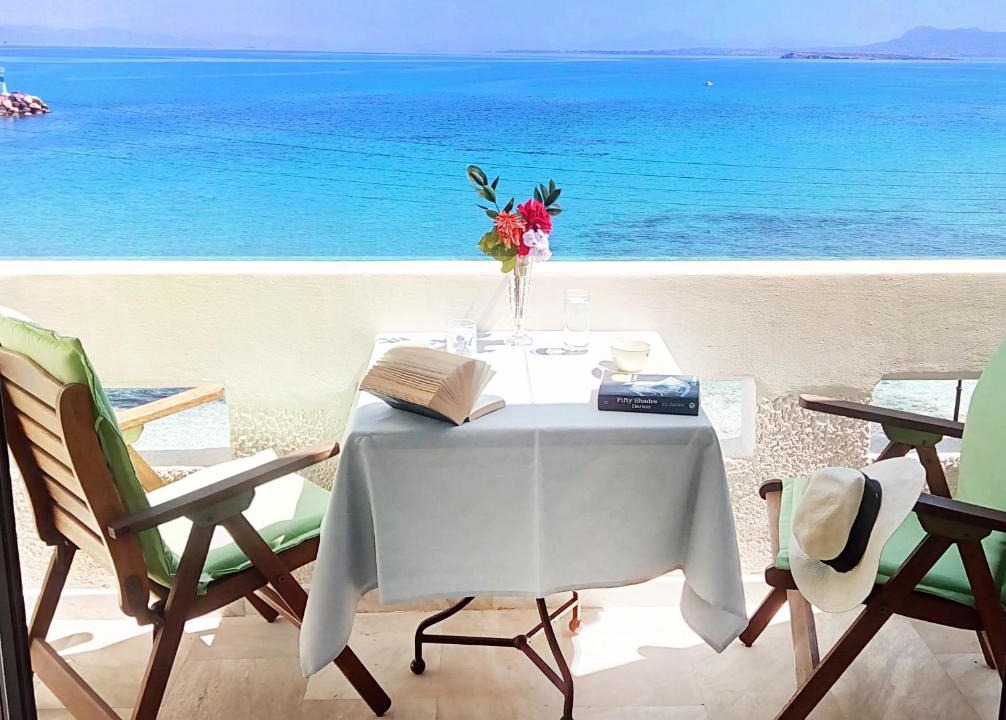Milos Hotel | Hotel Theris
