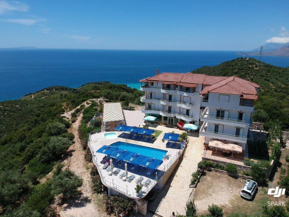 Lukove Hotel | Hotel Vila Kafe