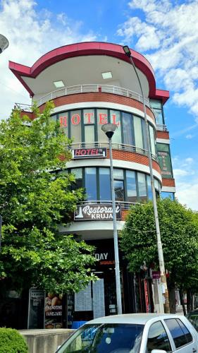 Fushe-Kruje Hotel | Hotel W Bush Square