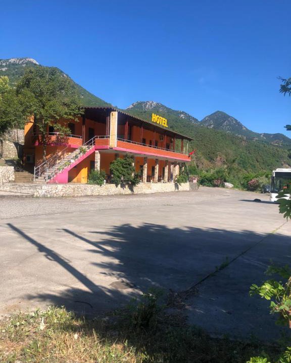 Rubik Hotel | Hotel Xhej