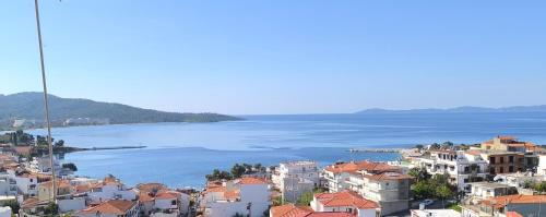 Neos Marmaras Apartment | House Mistral
