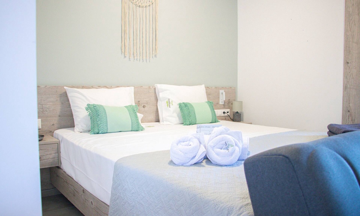 Agia Pelagia House | House of Harmony Suites | Luca