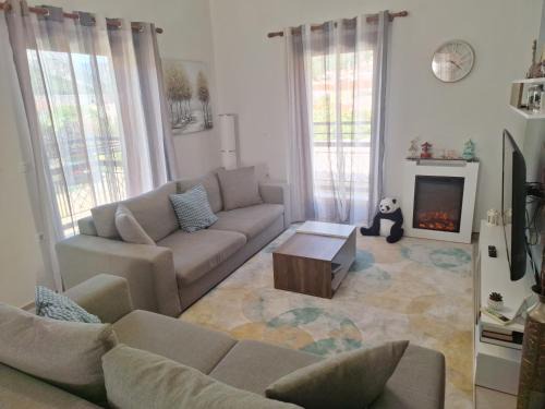 Leonidio Apartment | House of Light in Leonidio