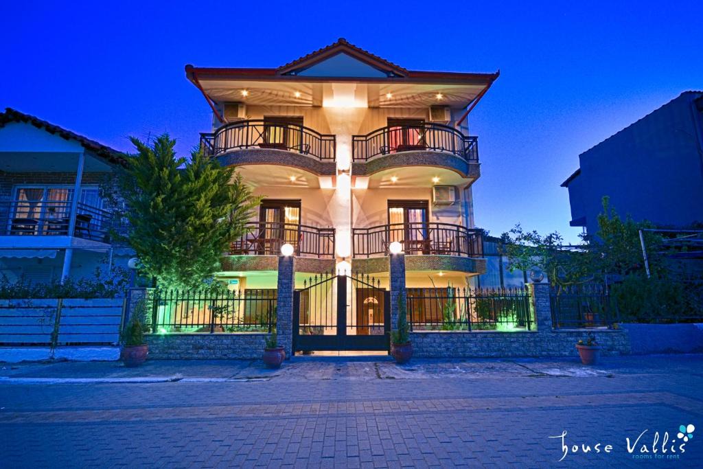 Sarti Apartment | House Vallis