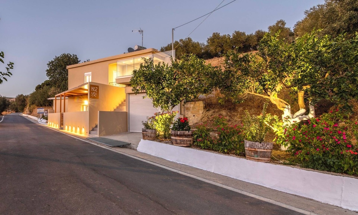Voulgaro House | Huzuri Retreat II