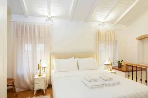 Old Town Apartment | Il Sogno by CorfuEscapes