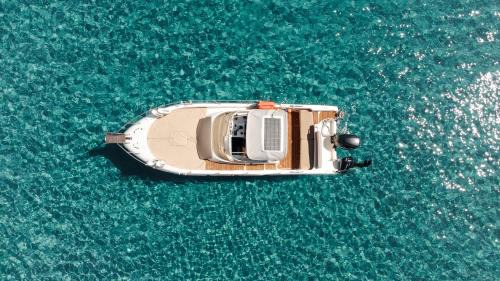 Alikanas Boat Rental | Jeronimo Zante cruises