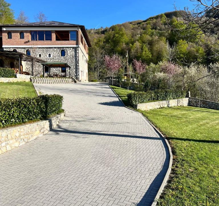 Vitomiricë Bed & Breakfast | Kalaja Lipe