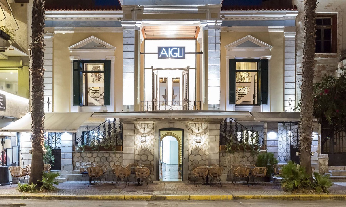 Kalamata House | Kalamata Aigli Lux Seafront Retreats- Up to 11ppl!