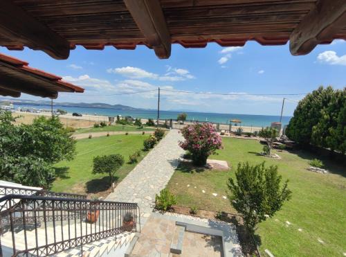 Polygyros Apartment | Kalyves beach - seafront apartment