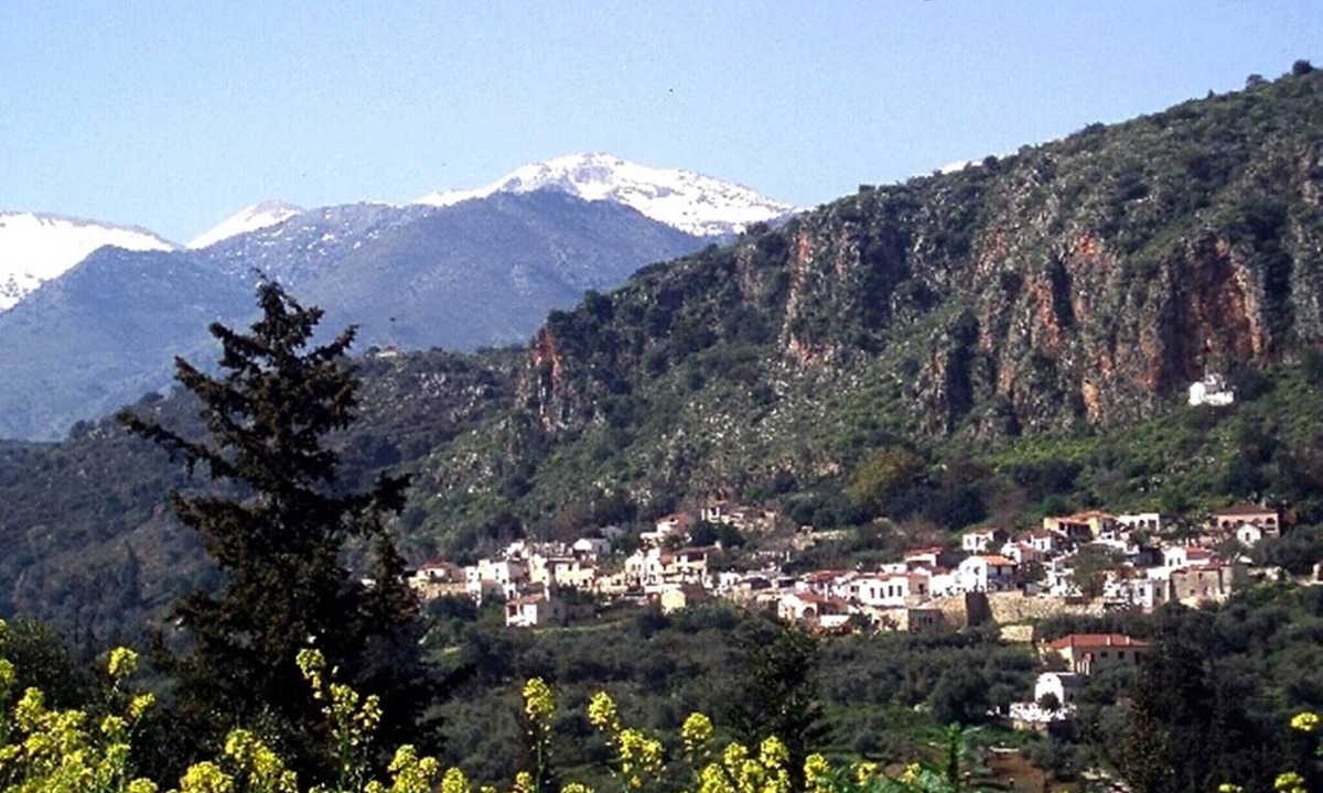 Maheri Apartment | Kamares – a restaured Venetian domain retreat