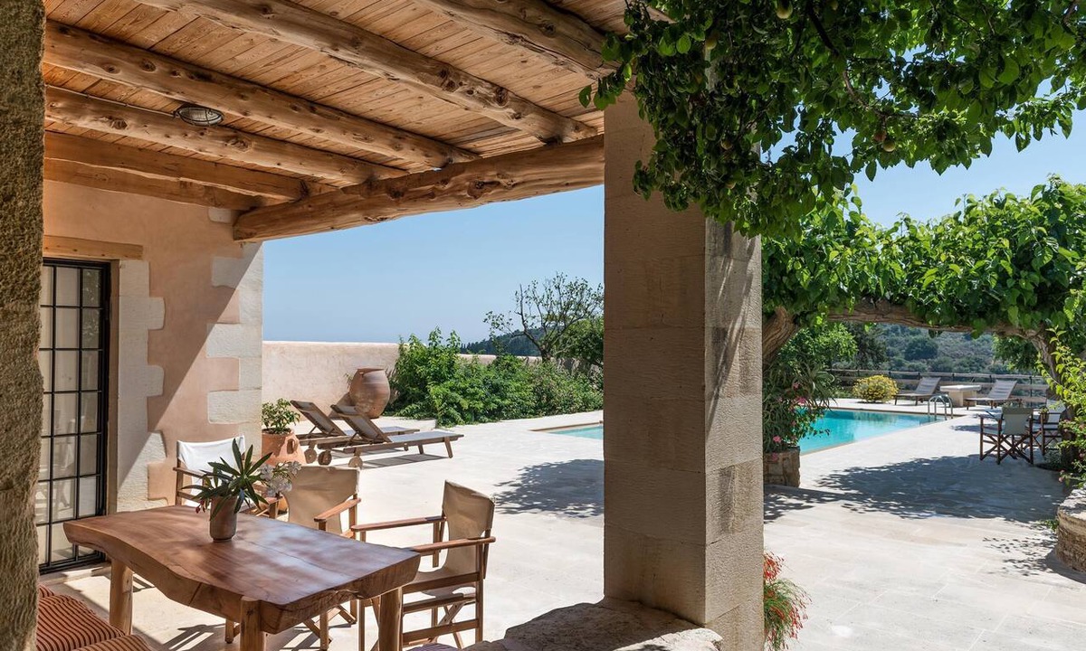 Maheri House | Kamares secluded villa with private pool