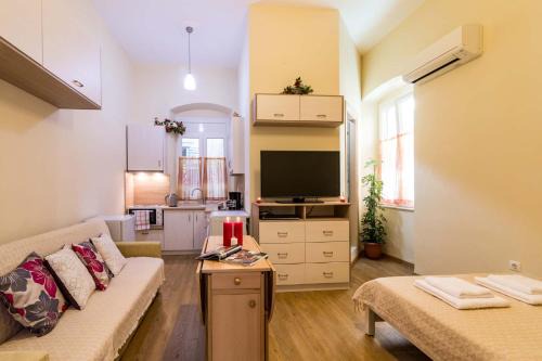 Old Town Apartment | Kantouni Bizi Studio