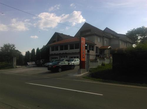 Leposaviq District Hotel | Karavan 123