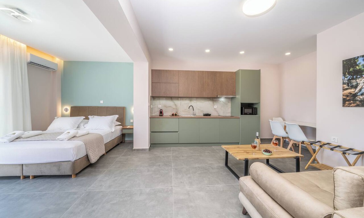 Karavomylos Apartment | KARAVOMYLOS STUDIO by ELENI & MEMAS Luxury Apartments