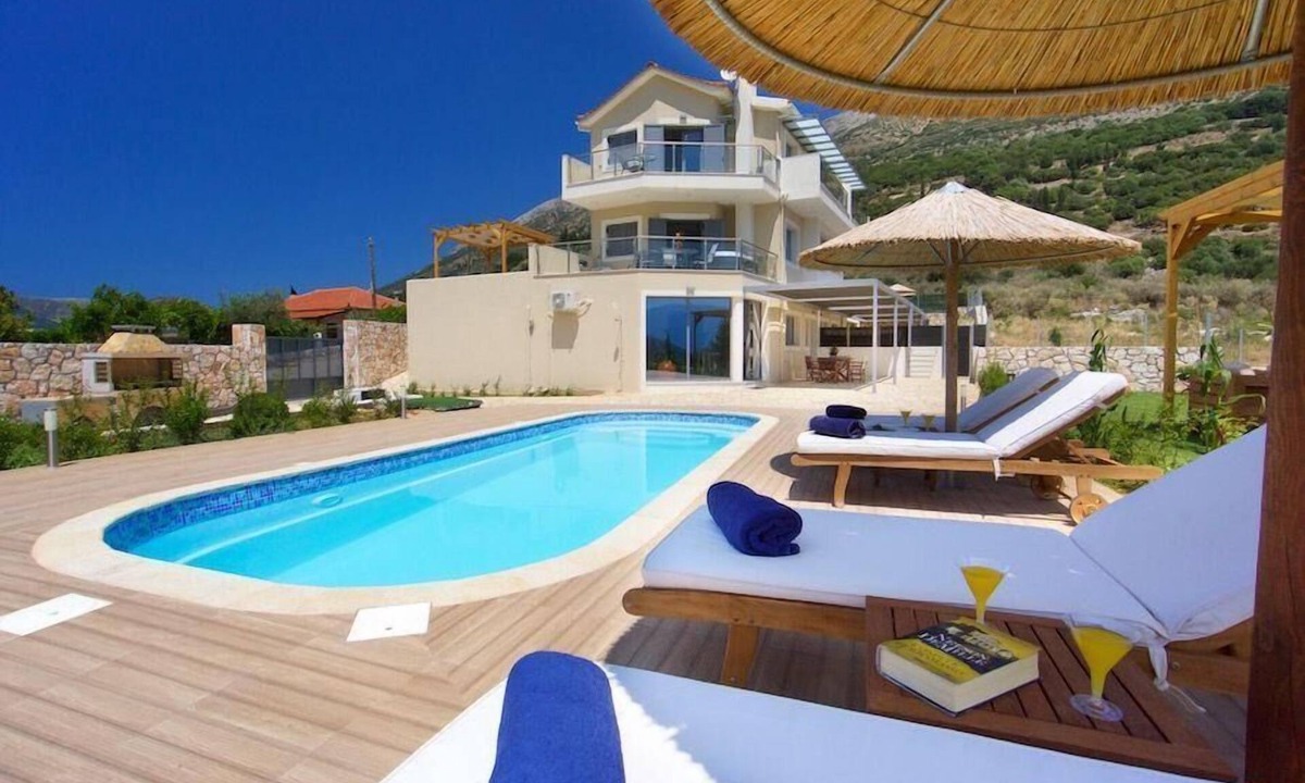 Agia Efimia House | Kefalonia Horizon Villa