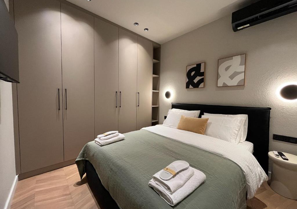 Ladadika Apartment | Khaleesi