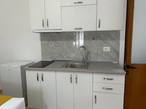 Vlore Villa | Kiki's Rooms 2
