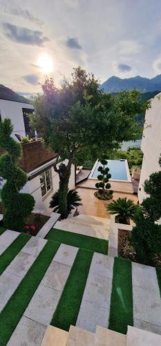 Koman House | Koman Paradise