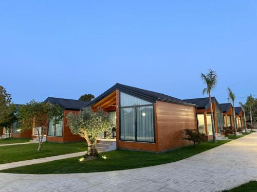 Sakës Villa | Kompleksi Turistik ARMANDO