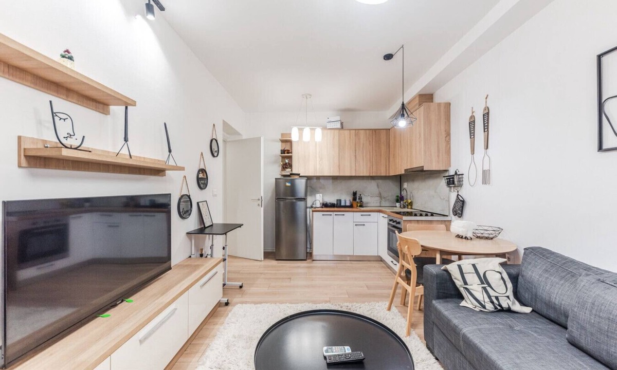 Tirana Apartment | Kondo Stays - Noir Apartment