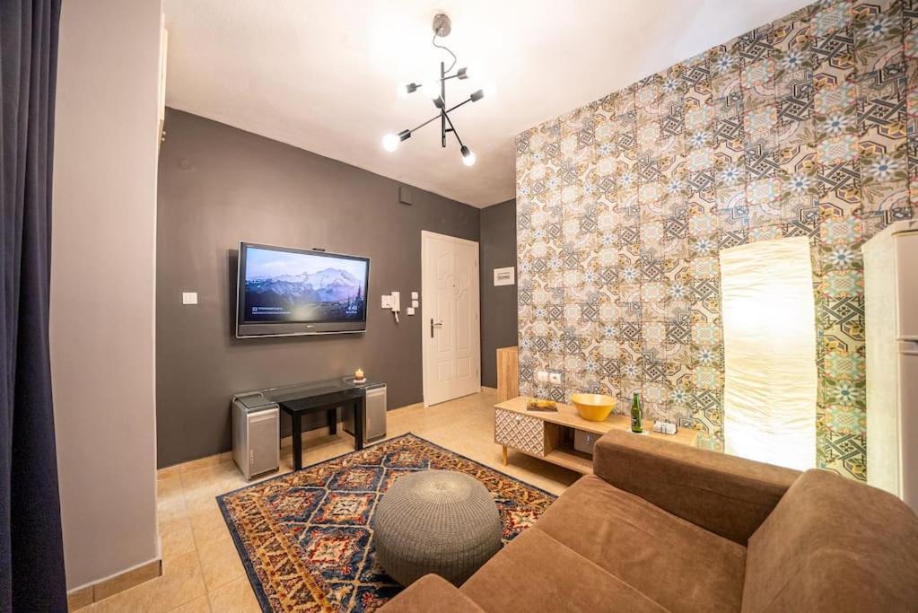 Kozani Apartment | Kozani Hideaway for 2 by Filos Inc