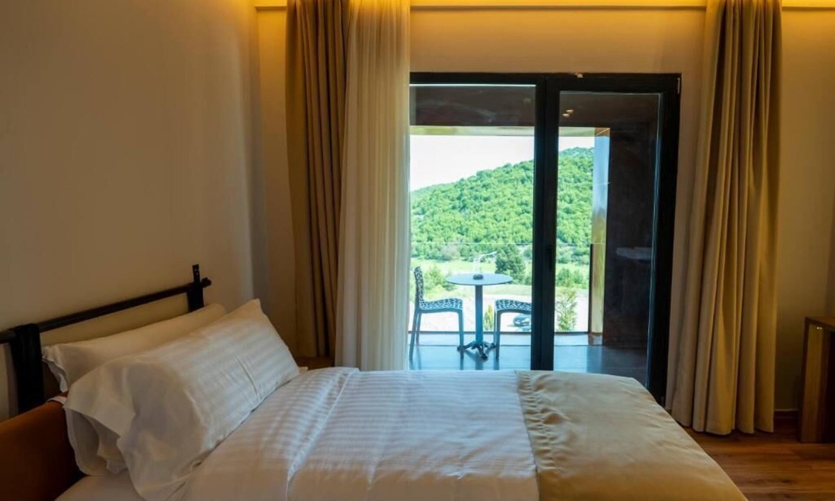 Leskovik Hotel | Kulm Vitalonga