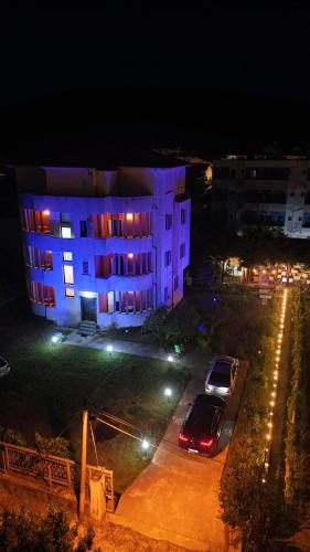 Velipoje Villa | La Famiglia Villa