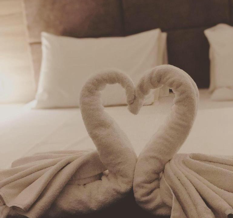 Elation Hotel | La Grotta