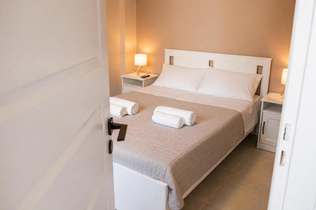 Dafni-Ymittos Apartment | Laas Urban Stay Athens