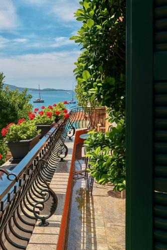 Qender Hotel | LaFe Boutique Hotel