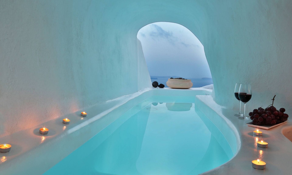 Oia Hotel | Lava Caves