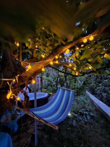Gjirokaster Apartment | Lemon Garden Apartment-Hot Tub Jacuzzi