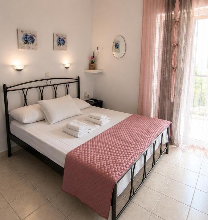 Mavrovouni Apartment | Leonidas' apartment with sea view