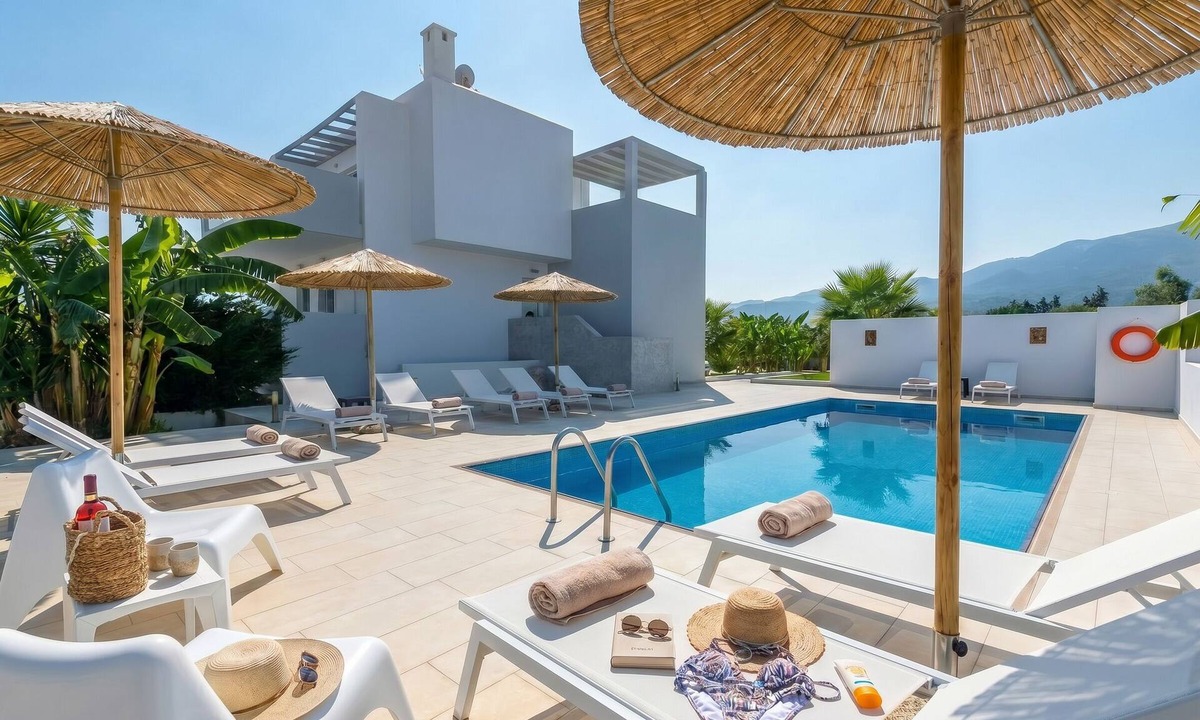 Zipari Villa | Lilu Villa 2 with Private Pool and Seaview