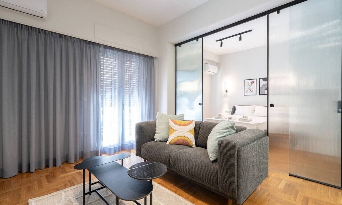 Pangrati Apartment | LIV - Peaceful Pagrati Getaway