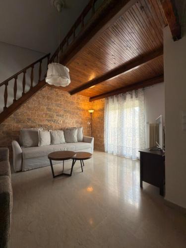 Itea Apartment | LoftElia Escape Itea - between Delphi and Galaxidi