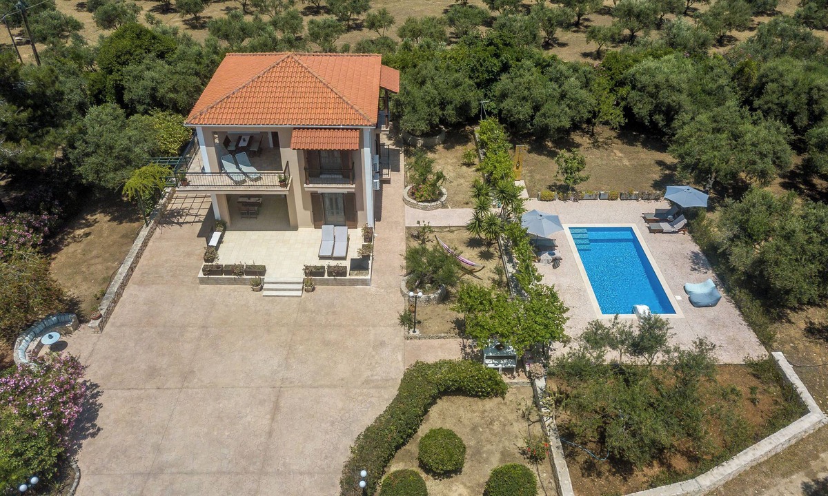Vasilikos Apartment | Loggos Summer House - Upper Floor Apartment