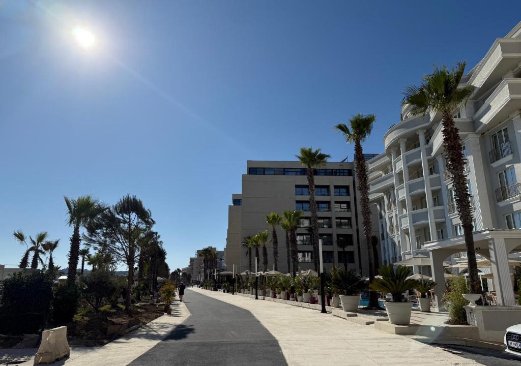 Durres Apartment | Lori's Seaside Modern Apartment
