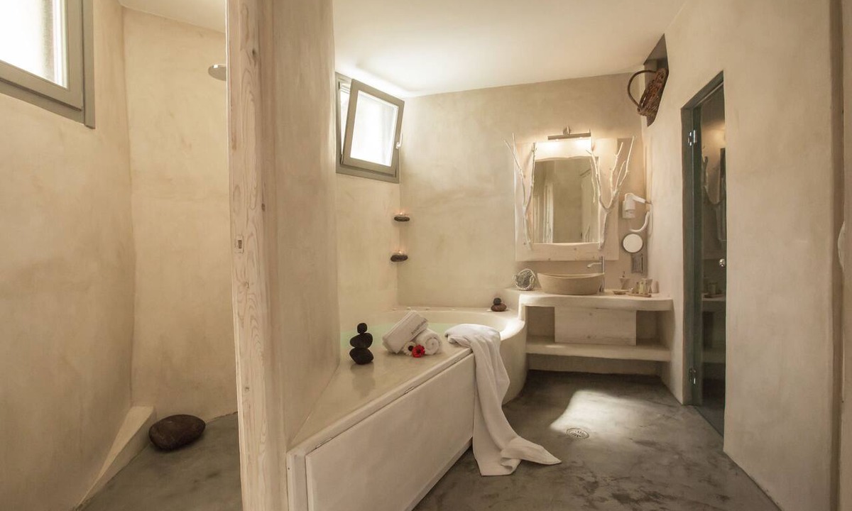 Akrotiri Villa | Love Nest villa
