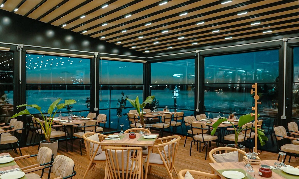 Maminas Hotel | Lumeris lakeview Suites and SPA