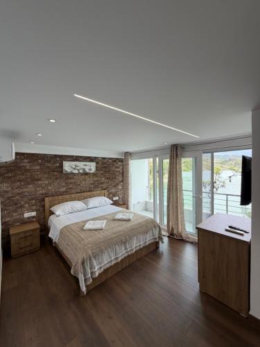 Elbasan County Hotel | Lundra