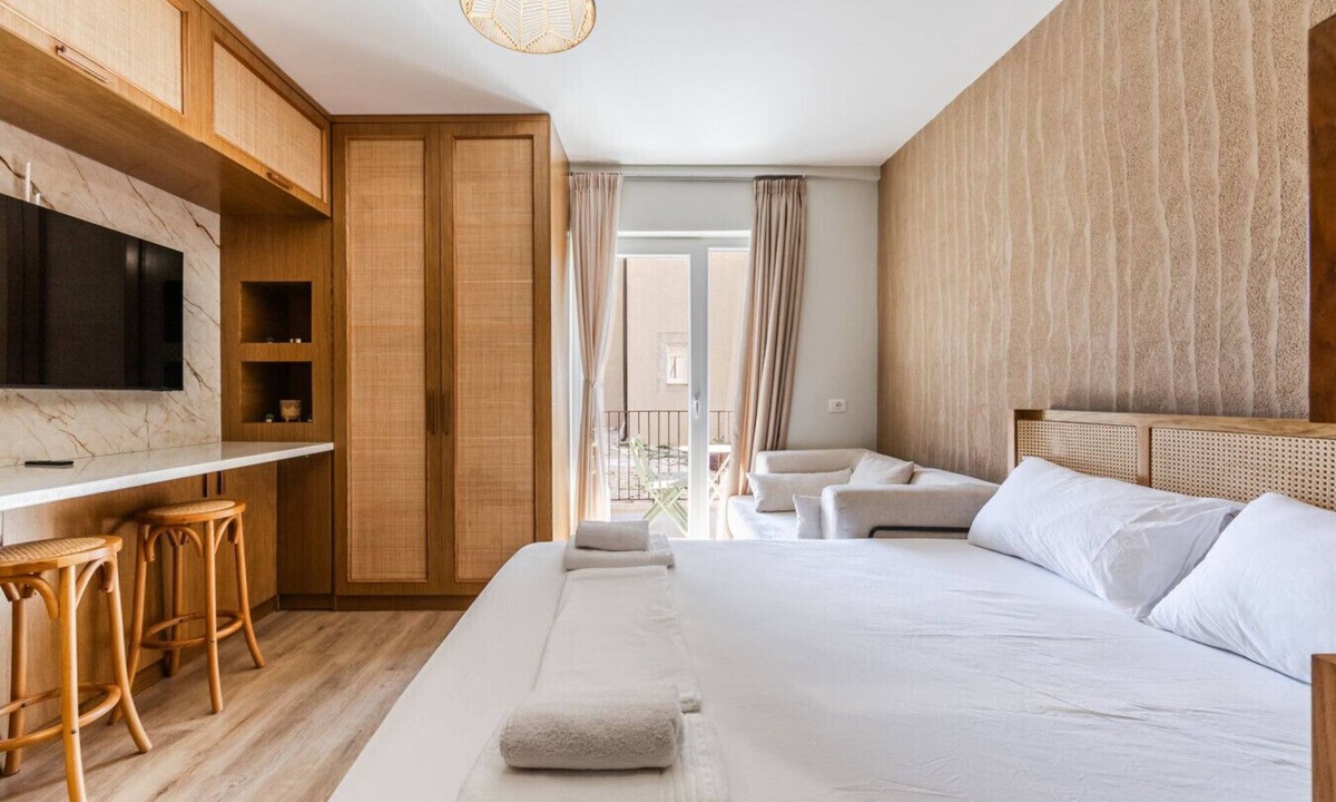 Dhermi Apartment | Luvra 1 | Dhërmi – Spacious Balcony Hideaway by PikHost