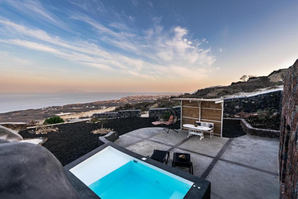 Imerovigli Villa | Luxe Efis Home Sea View 4 Villas & 4 Prive Jacuzzi