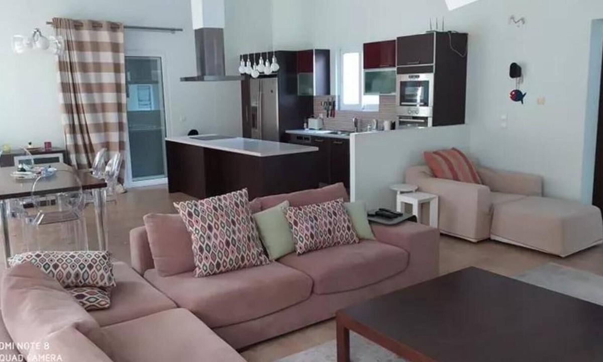 Chalcis Villa | Luxurious 6 Bedroom Villa With a Private Pool