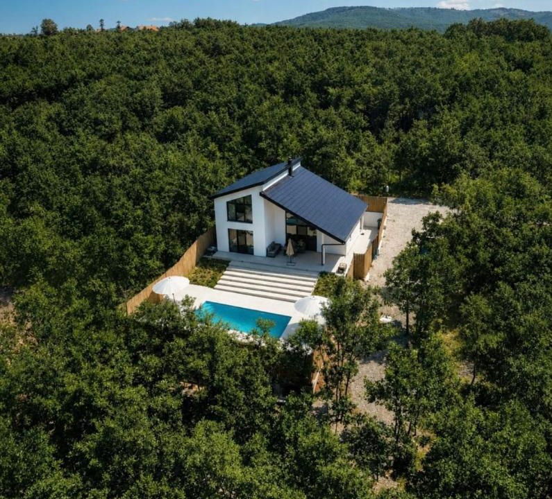 Kolovicë Villa | Luxurious Villa - Mramor