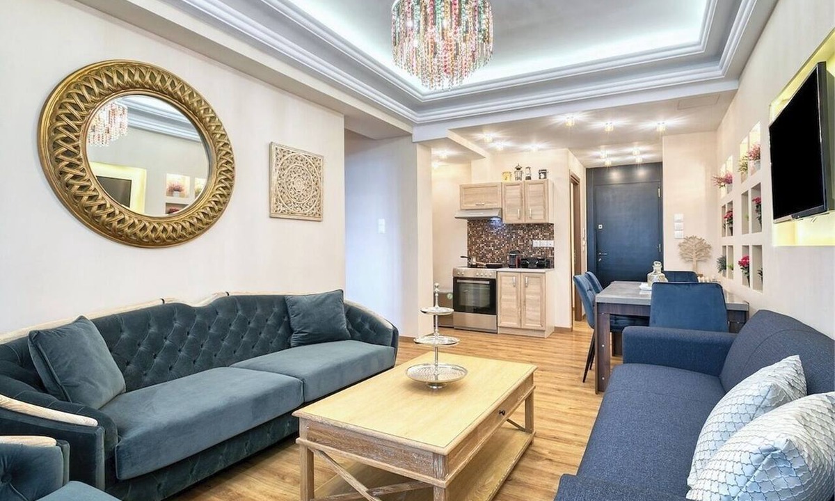 Neos Kosmos Apartment | Luxury 4-bed Thalia apartment near Onassis Stegi - sleeps 10, 3.5 baths