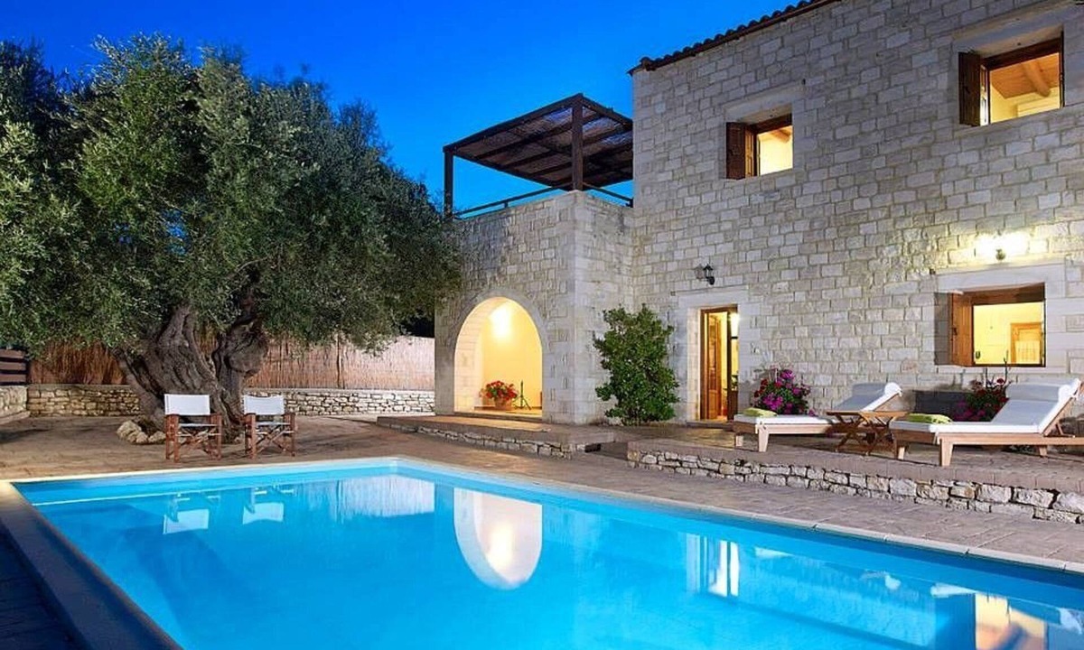 Atsipópoulon Villa | Luxury Crete Villa | Villa Kyveli | private Pool | Beautiful Interior