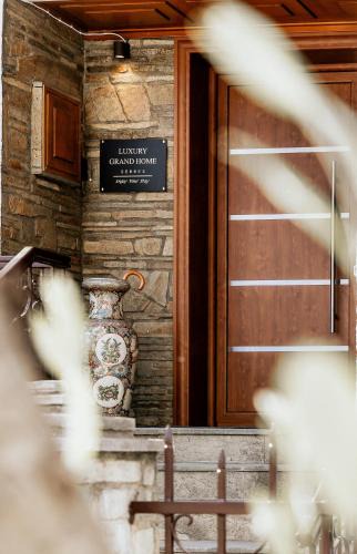 Serres Villa | LUXURY GRAND HOME SERREs - 4BR